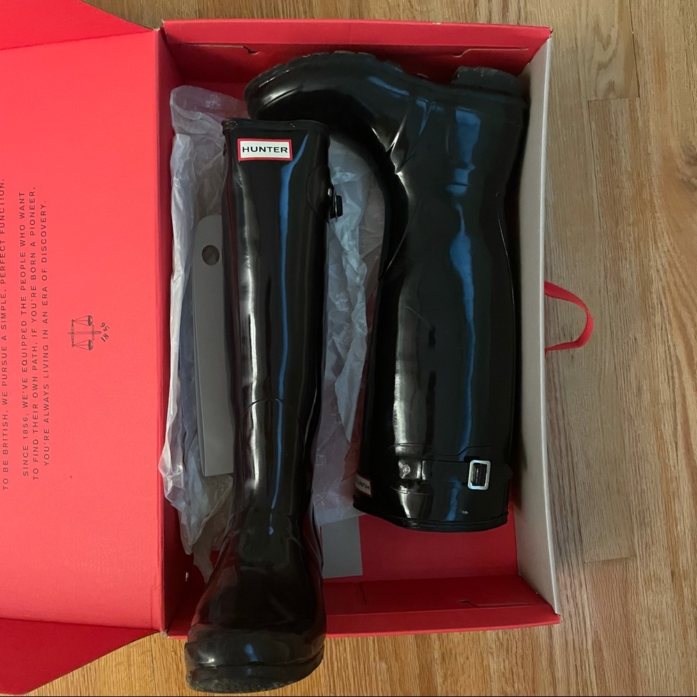Hunter Boots Women’s Original Tall Gloss Rainboots